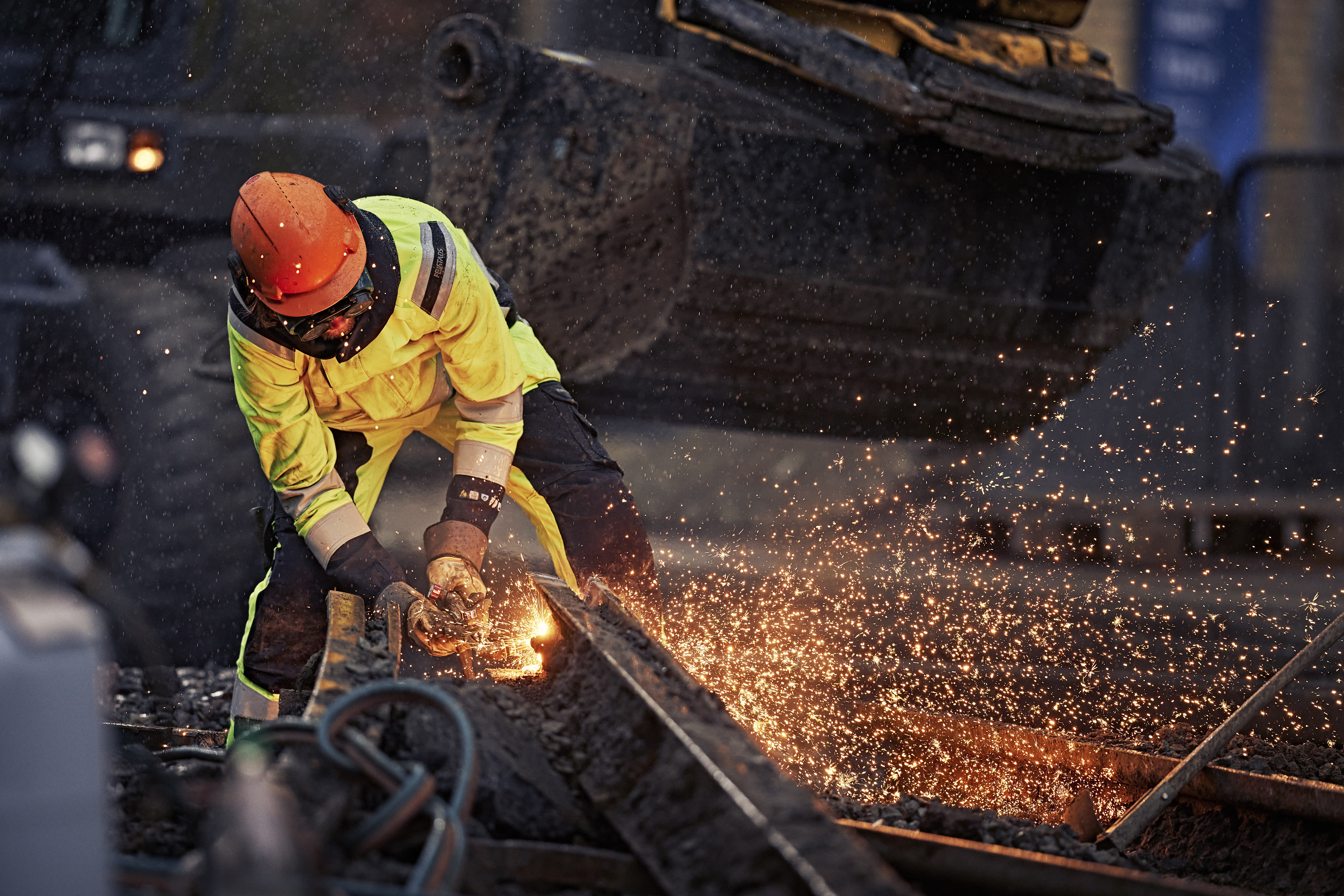 Fristads palosuojattujen vaatteiden suunnittelussa turvallisuus on tärkein prioriteetti