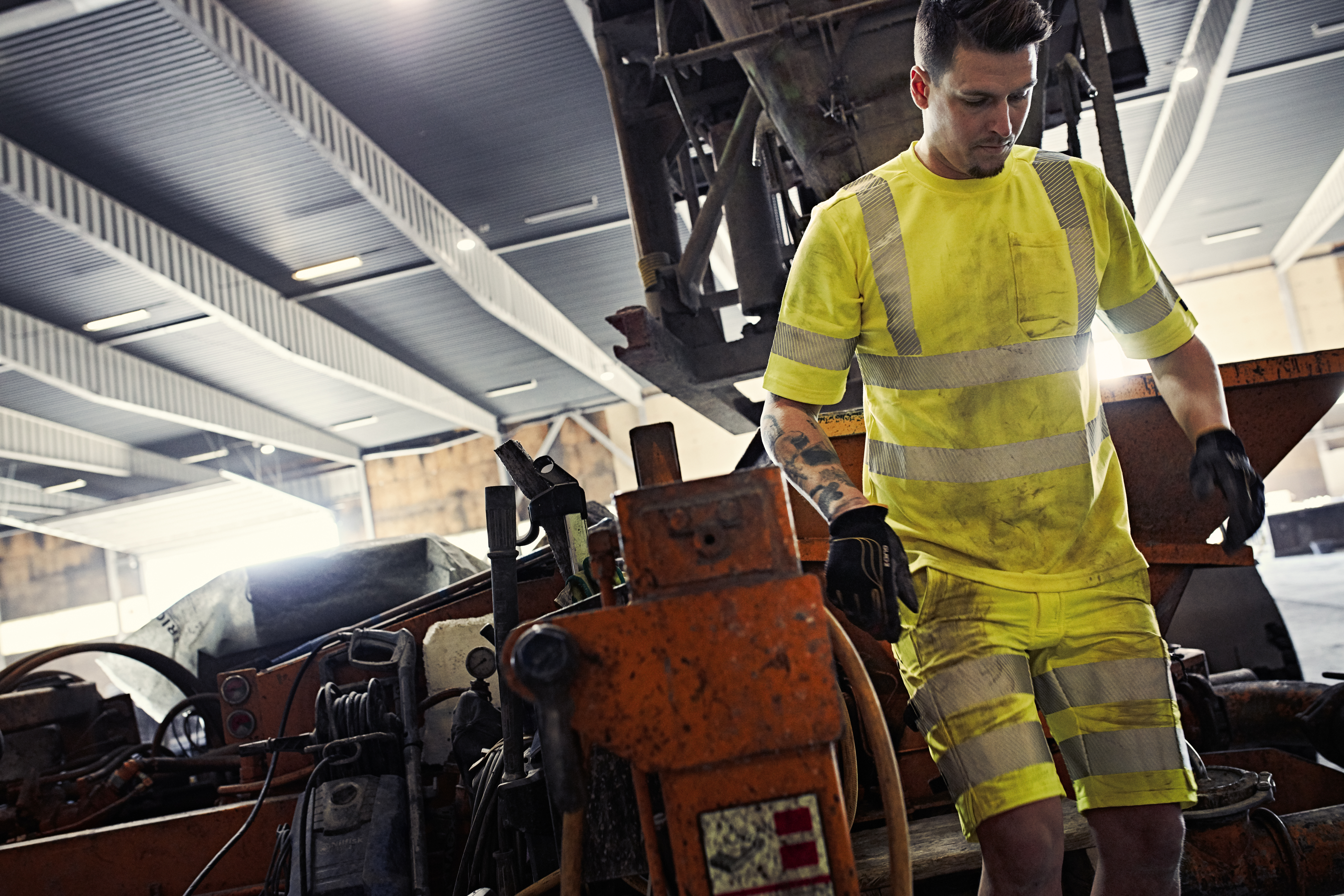 Fristads huomioshortsien avulla pysyt näkyvänä ja viileänä myös kesän lämpimillä ilmoilla