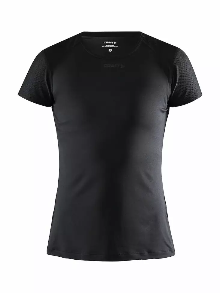 Craft ADV Essence SS Slim Tee W, Black - Craft Vaatteet - 1908767-999000 - 1